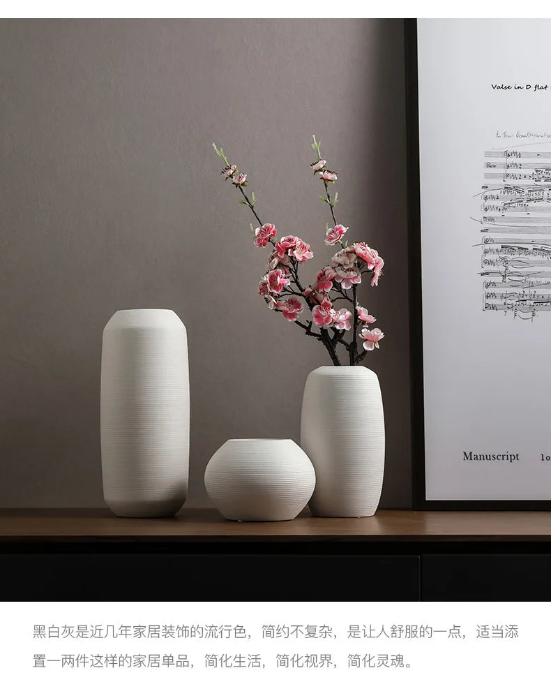 Modern Minimalist Creative White Brushed Ceramic Vase