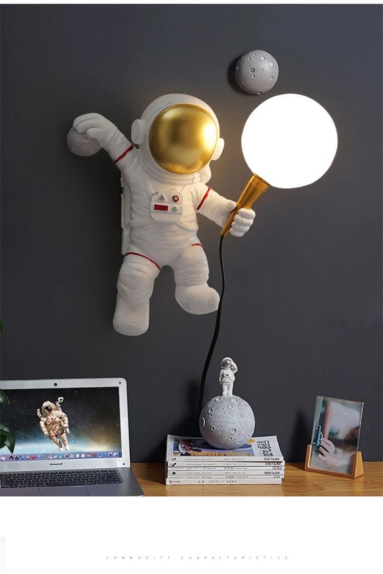 New Design Astronaut LED Wall Lamp