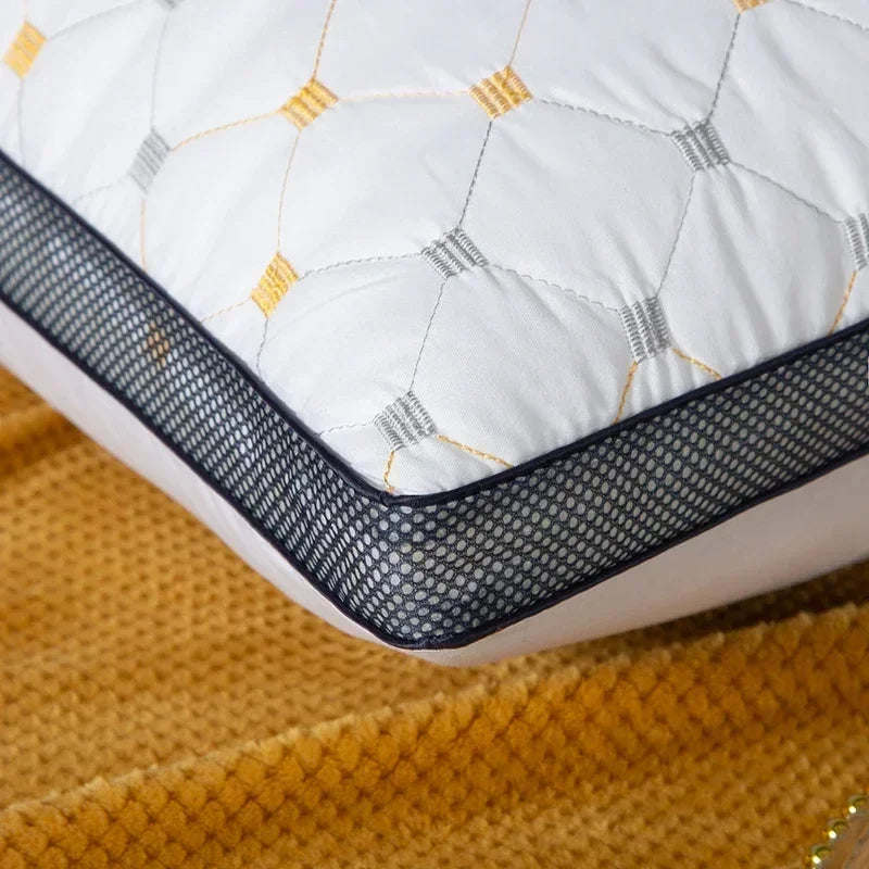 Pillow non-deformable pillow cover and pillow core