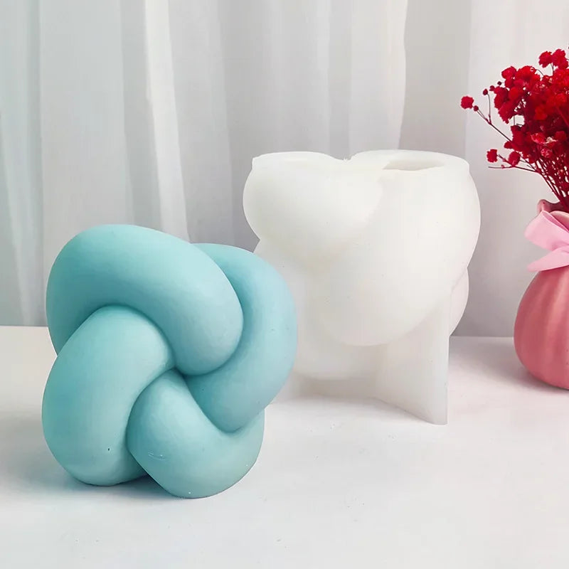 Fried Dough Twists round candle