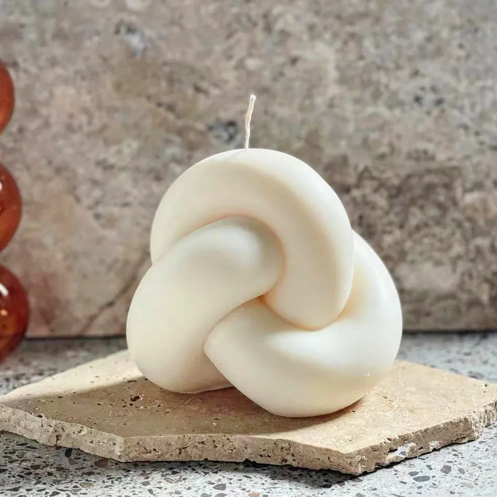 Fried Dough Twists round candle