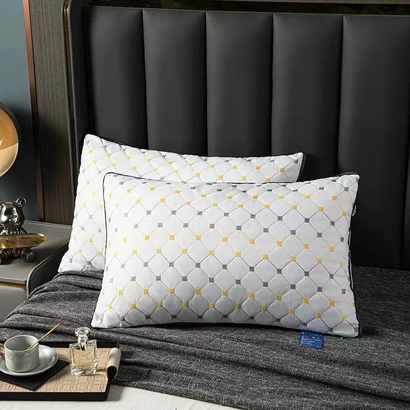 Pillow non-deformable pillow cover and pillow core