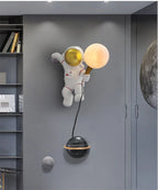 New Design Astronaut LED Wall Lamp
